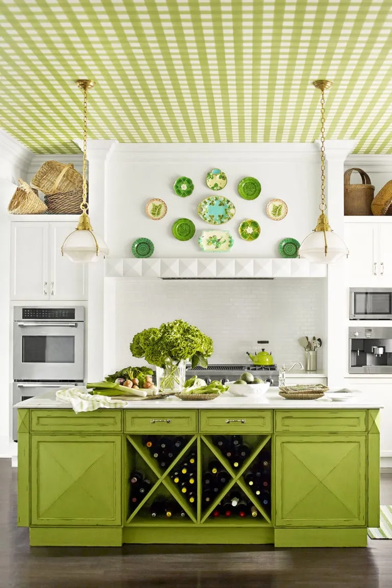 /img/13000-diy-kitchen-decor-queen-final.webp