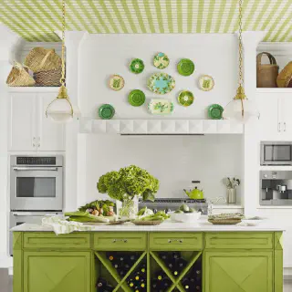 /img/13000-diy-kitchen-decor-queen-final.webp