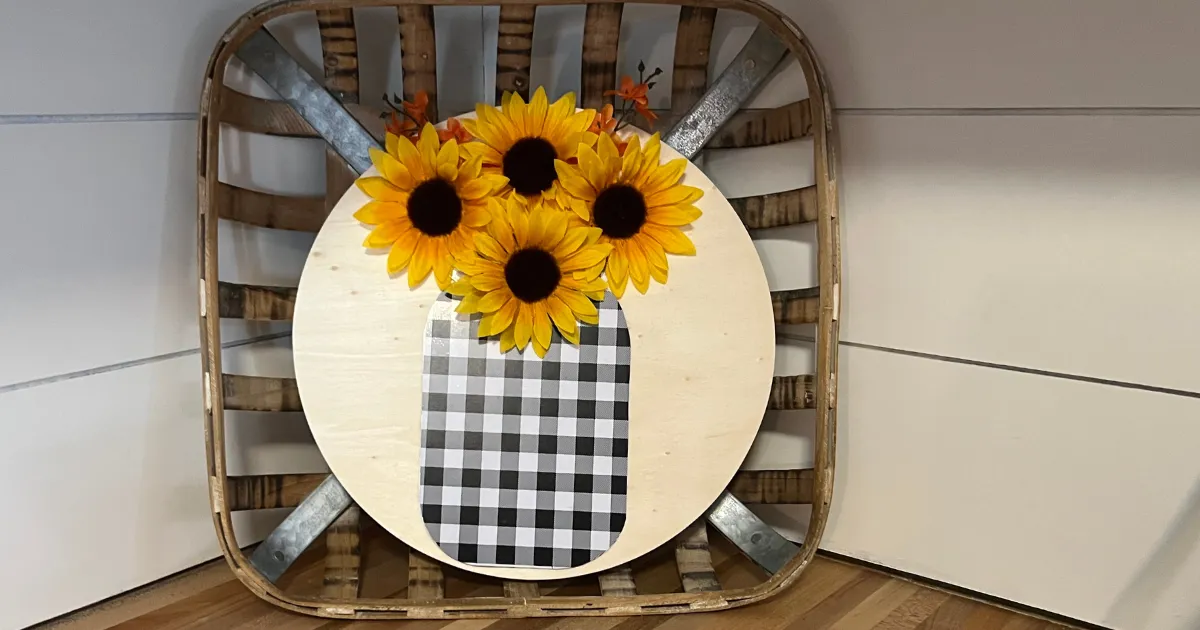 /img/13012-dollar-tree-sunflower-kitchen-decor-8.webp