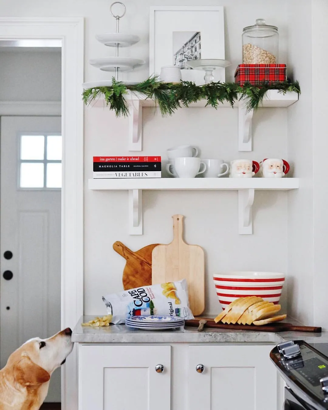 13117 rustic christmas kitchen