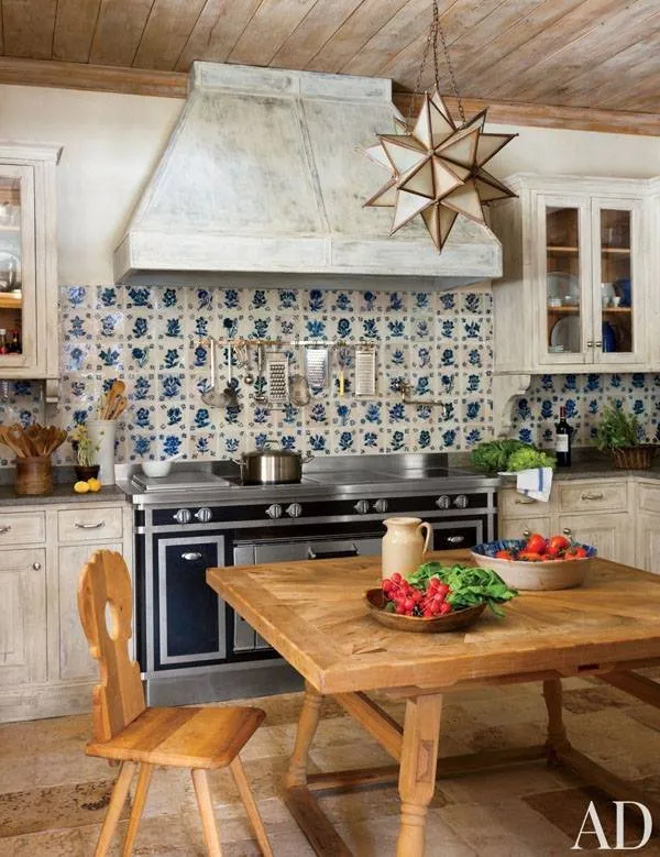 /img/13119-small-kitchen-decor.webp