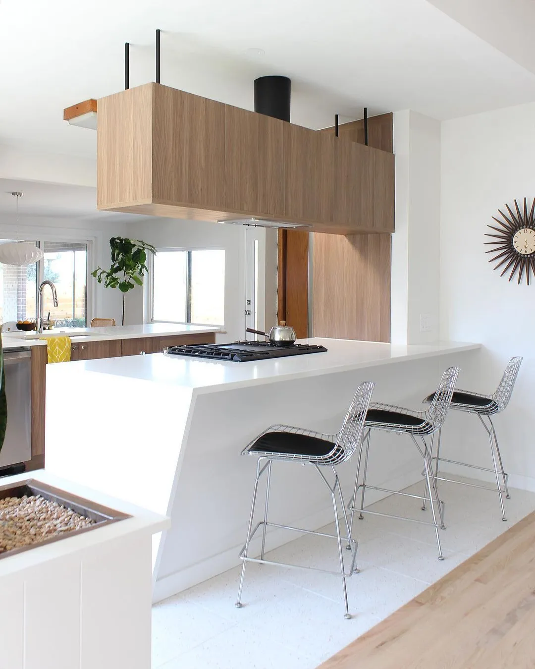 13158 60s kitchen accessories